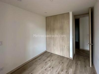 Apartamento en venta en Altos Del Poblado, Medellín · foto 5 de 6