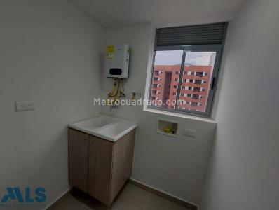Apartamento de 2 alcobas en venta en Rincon Santos, Bello, 62 m² · foto 10 de 11