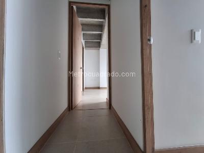 Apartamento en venta en Loma Del Indio, Medellín · foto 12 de 15