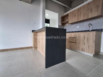 Apartamento en venta en Loma Del Indio, Medellín · foto 3 de 15