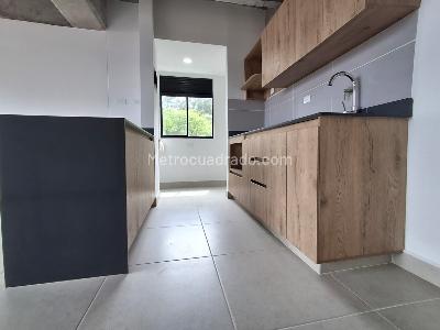 Apartamento en venta en Loma Del Indio, Medellín · foto 5 de 15
