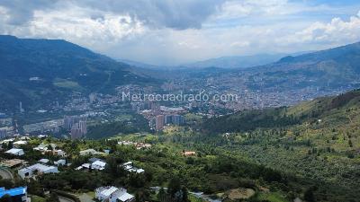 Casa de 3 alcobas en venta en Norteamerica, Bello, 556 m² · foto 5 de 5