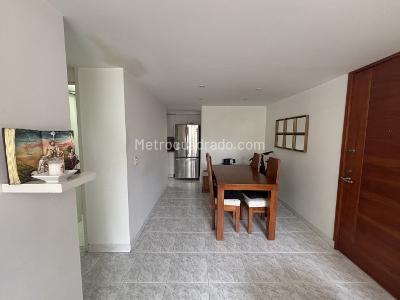 Apartamento en venta en El Esmeraldal, Envigado · foto 2 de 11