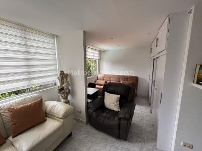 Apartamento en venta en El Esmeraldal, Envigado · foto 3 de 11