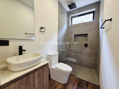 Casa de 4 alcobas en venta en Altos De Las Palmas, Envigado, 331 m² · foto 18 de 20