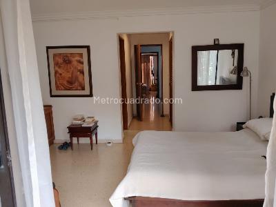 Apartamento de 3 alcobas en venta en Laureles, Medellín, 146 m² · foto 15 de 18
