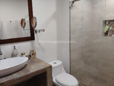 Apartamento de 3 alcobas en venta en Laureles, Medellín, 146 m² · foto 17 de 18