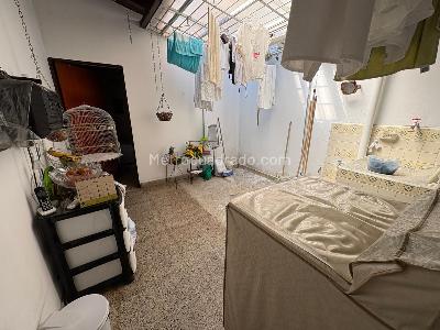Casa de 5 alcobas en venta en Los Colores, Medellín, 207 m² · foto 6 de 13