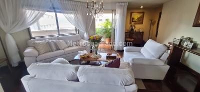 Apartamento en venta en La Candelaria, Medellín · foto 2 de 20