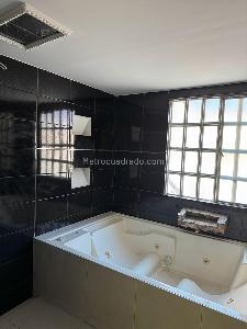 Casa de 5 alcobas en venta en Villa Claudia, Bogotá, 412 m² · foto 13 de 20