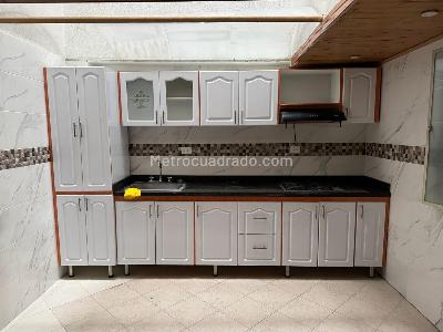 Casa de 5 alcobas en venta en Villa Claudia, Bogotá, 412 m² · foto 18 de 20