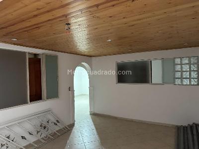 Casa de 5 alcobas en venta en Villa Claudia, Bogotá, 412 m² · foto 19 de 20