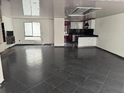 Casa de 5 alcobas en venta en Villa Claudia, Bogotá, 412 m² · foto 3 de 20