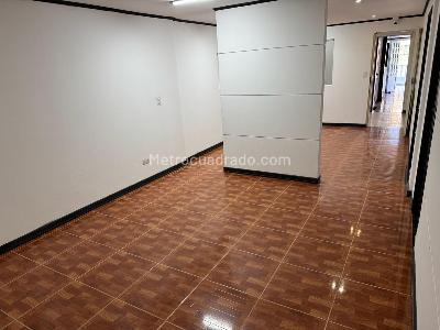 Casa de 5 alcobas en venta en Villa Claudia, Bogotá, 412 m² · foto 8 de 20