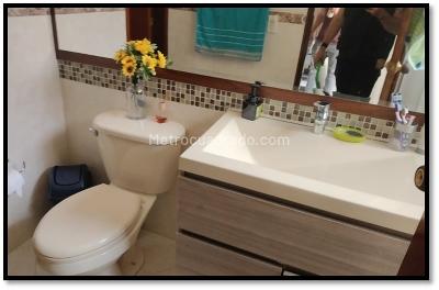 Casa de 4 alcobas en venta en Cañaveralejo, Sabaneta, 210 m² · foto 15 de 18