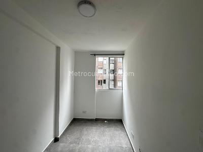 Apartamento de 3 alcobas en venta en Altos De Maria Auxiliadora, Sabaneta, 55 m² · foto 6 de 13