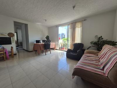 Apartamento de 3 alcobas en venta en Valle Del Lili, Cali, 61 m² · foto 2 de 14