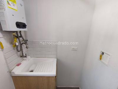 Apartamento de 2 alcobas en venta en San Jose Obrero, Bello, 55 m² · foto 10 de 10