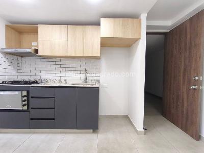 Apartamento de 2 alcobas en venta en San Jose Obrero, Bello, 55 m² · foto 2 de 10