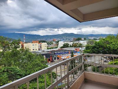 Apartamento de 3 alcobas en venta en Pampalinda, Cali, 101 m² · foto 9 de 18
