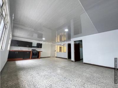 Casa de 5 alcobas en venta en La Base, Cali, 230 m² · foto 11 de 20
