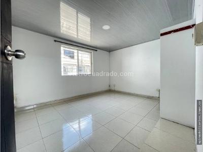 Casa de 5 alcobas en venta en La Base, Cali, 230 m² · foto 19 de 20