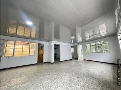 Casa de 5 alcobas en venta en La Base, Cali, 230 m² · foto 8 de 20