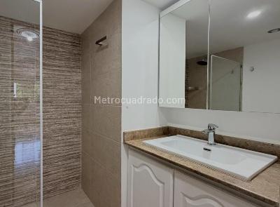 Apartamento en venta en Castropol, Medellín · foto 15 de 20