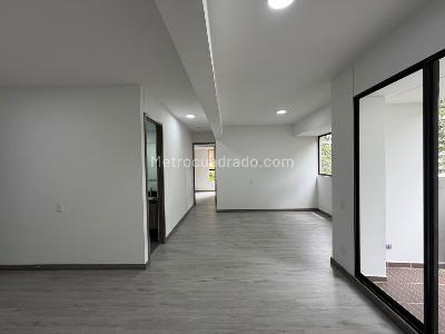 Apartamento en arriendo en Las Palmas, Medellín · foto 3 de 9
