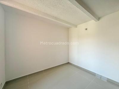 Apartamento en venta en Pajarito, Medellín · foto 4 de 7