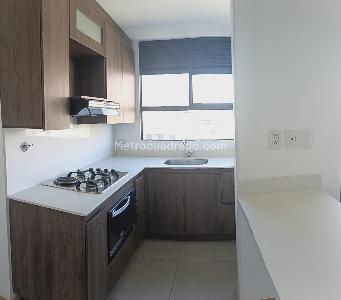 Apartamento de 2 alcobas en venta en Barro Blanco, Rionegro, 62 m² · foto 2 de 17