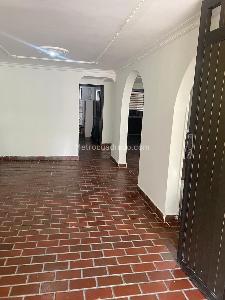 Casa de 5 alcobas en venta en Paseo De Los Almendros, Cali, 180 m² · foto 9 de 19