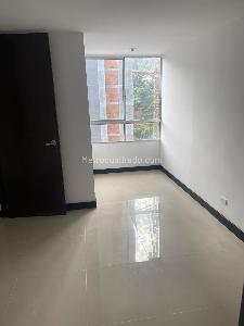 Apartamento de 3 alcobas en venta en Madera, Bello, 57 m² · foto 5 de 18