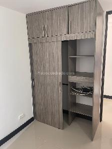 Apartamento de 3 alcobas en venta en Madera, Bello, 57 m² · foto 8 de 18