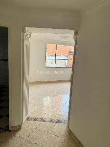 Apartamento de 3 alcobas en venta en Laureles, Medellín, 165 m² · foto 6 de 8