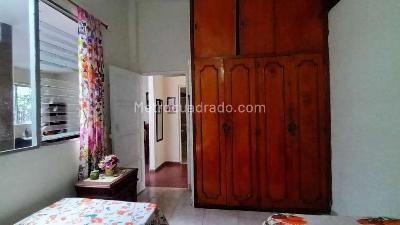 Casa de 3 alcobas en venta en Santa Lucia, Medellín, 101 m² · foto 9 de 11