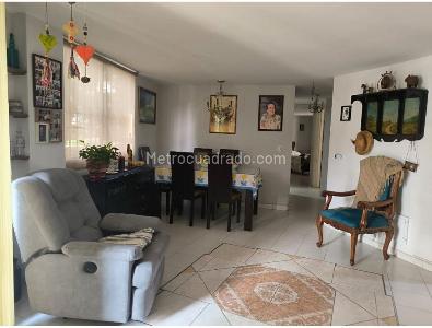 Apartamento de 3 alcobas en venta en La Castellana, Medellín, 86 m² · foto 4 de 5