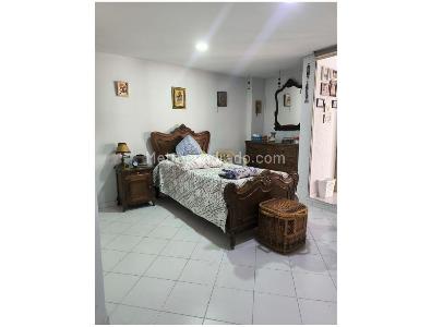 Apartamento de 3 alcobas en venta en La Castellana, Medellín, 86 m² · foto 5 de 5