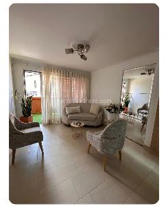 Apartamento de 3 alcobas en venta en Laureles, Medellín, 137 m² · foto 2 de 18