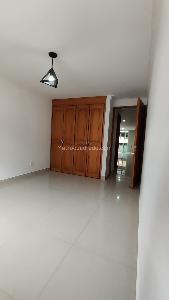 Apartamento de 3 alcobas en venta en Laureles, Medellín, 112 m² · foto 11 de 19