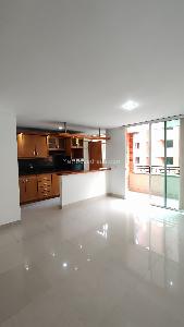 Apartamento de 3 alcobas en venta en Laureles, Medellín, 112 m² · foto 3 de 19