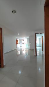 Apartamento de 3 alcobas en venta en Laureles, Medellín, 112 m² · foto 8 de 19