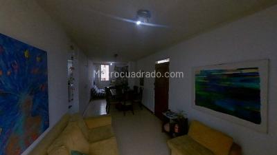Apartamento de 3 alcobas en venta en Primero De Mayo, Cali, 78 m² · foto 2 de 16