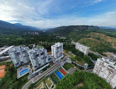 Apartamento de 3 alcobas en venta en Abadias Condominio, Floridablanca, 80 m² · foto 2 de 20