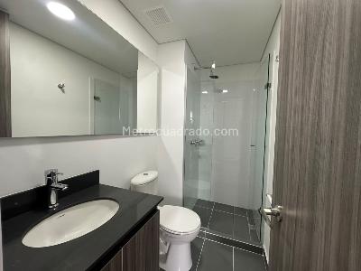 Apartamento de 3 alcobas en arriendo en Alto De Las Palmas, Medellín, 70 m² · foto 9 de 10