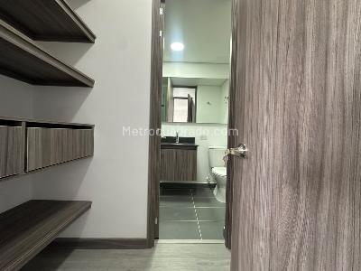 Apartamento de 3 alcobas en arriendo en Alto De Las Palmas, Medellín, 70 m² · foto 5 de 11