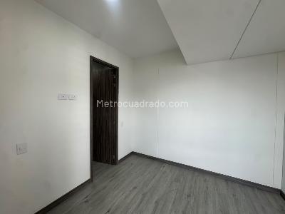 Apartamento de 3 alcobas en arriendo en Alto De Las Palmas, Medellín, 70 m² · foto 8 de 11
