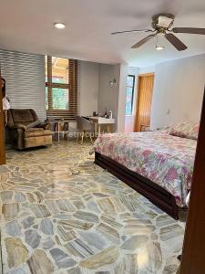 Casa de 4 alcobas en venta en Pance, Cali, 425 m² · foto 4 de 20