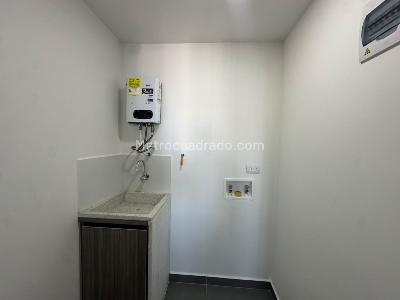 Apartamento de 2 alcobas en arriendo en Alto De Las Palmas, Medellín, 65 m² · foto 10 de 10