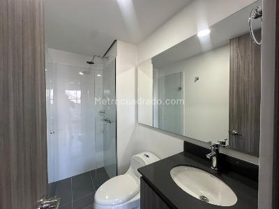 Apartamento de 2 alcobas en arriendo en Alto De Las Palmas, Medellín, 65 m² · foto 8 de 10